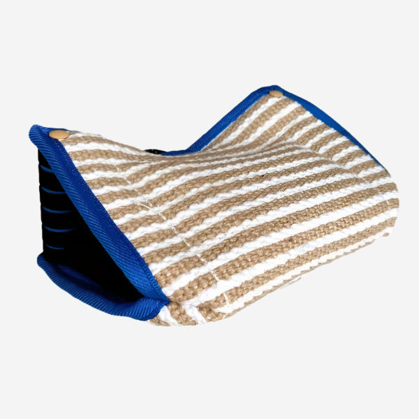 Jute Bite Wedge - Two Handles.